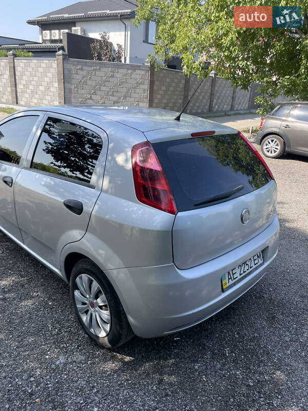 Хэтчбек Fiat Grande Punto 2010 в Днепре