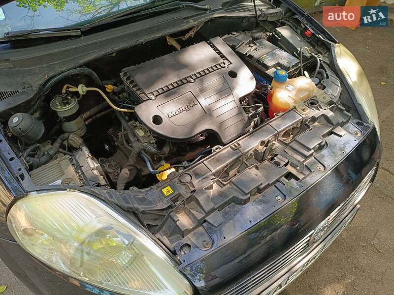 Хетчбек Fiat Grande Punto 2006 в Кривому Розі фото 14 Хетчбек Fiat Grande Punto 2006 в Кривому Розі