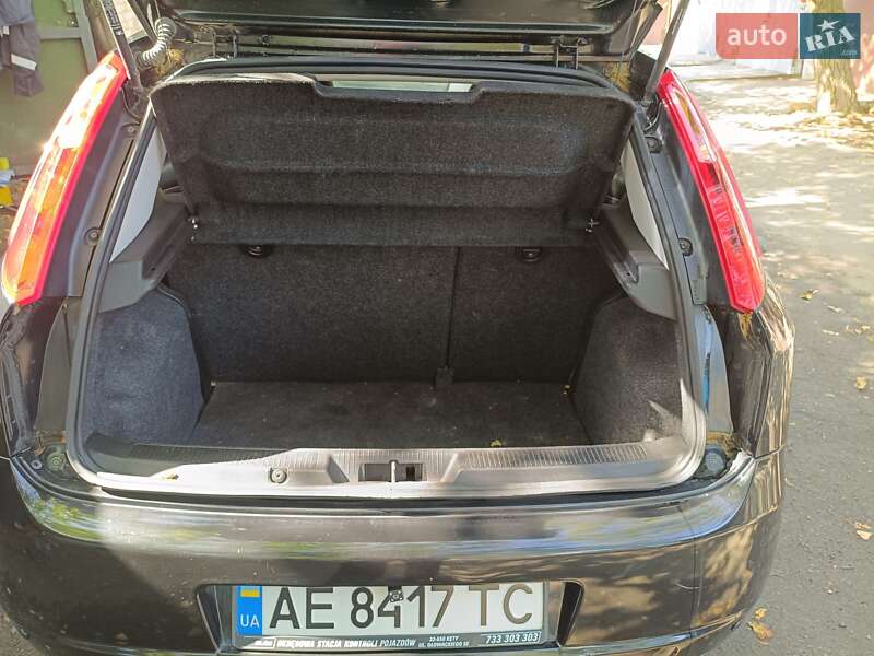 Хетчбек Fiat Grande Punto 2006 в Кривому Розі фото 24 Хетчбек Fiat Grande Punto 2006 в Кривому Розі