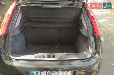 Хэтчбек Fiat Grande Punto 2006 в 