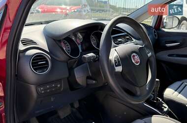 Хэтчбек Fiat Grande Punto 2011 в 
