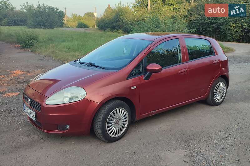 Хэтчбек Fiat Grande Punto 2008 в Романове