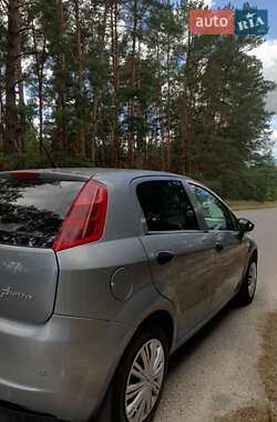 Хэтчбек Fiat Grande Punto 2010 в 