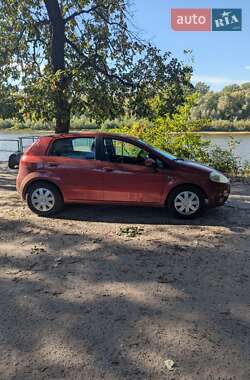 Хэтчбек Fiat Grande Punto 2006 в 