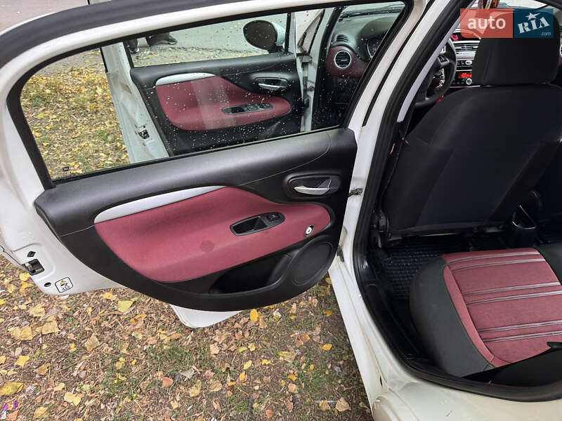 Хэтчбек Fiat Grande Punto 2011 в Днепре фото 30 Хэтчбек Fiat Grande Punto 2011 в Днепре