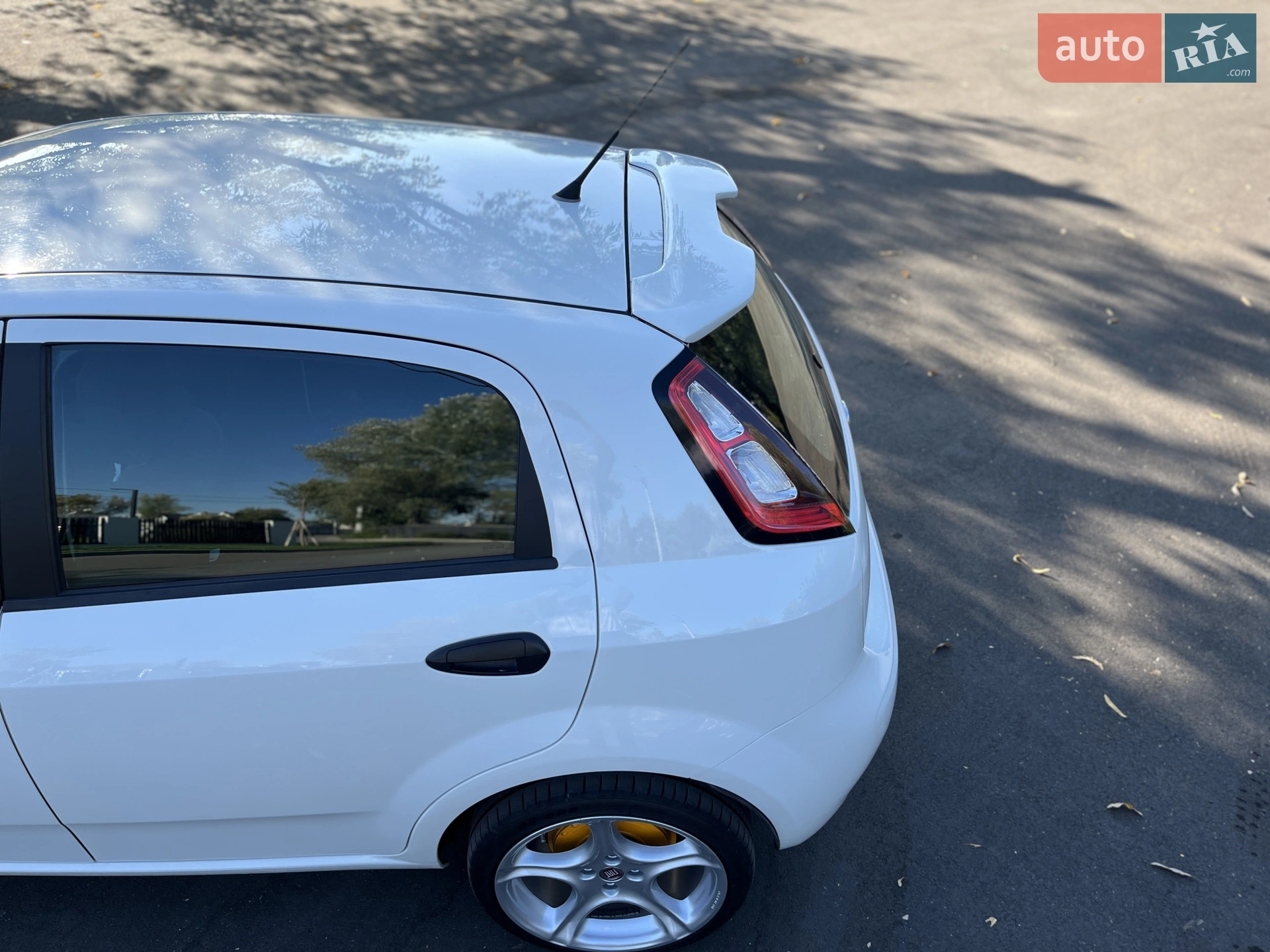 2012 Fiat Punto - мініатюра 16