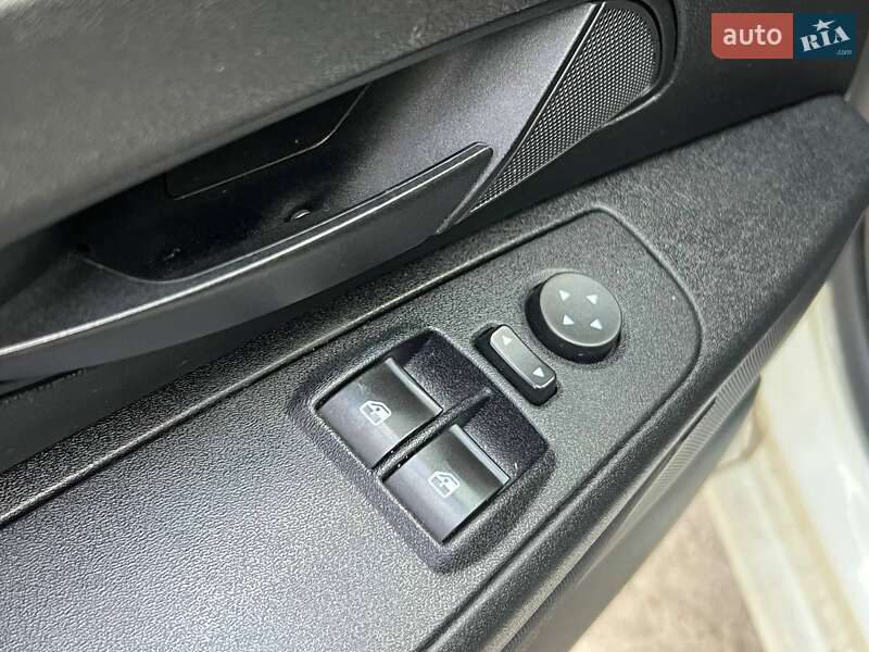 Хэтчбек Fiat Grande Punto 2012 в Киеве