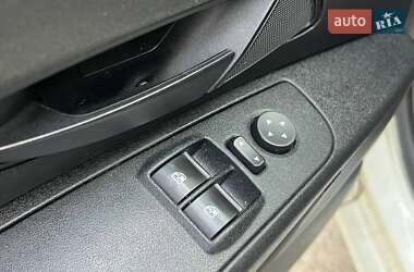 Хэтчбек Fiat Grande Punto 2012 в 