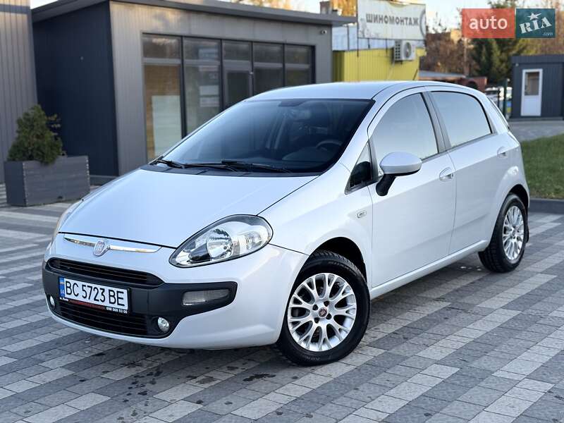 Fiat Grande Punto 2011 Fiat Grande Punto 2011