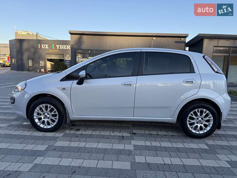 Хэтчбек Fiat Grande Punto 2011 в Львове фото 5 Хэтчбек Fiat Grande Punto 2011 в Львове