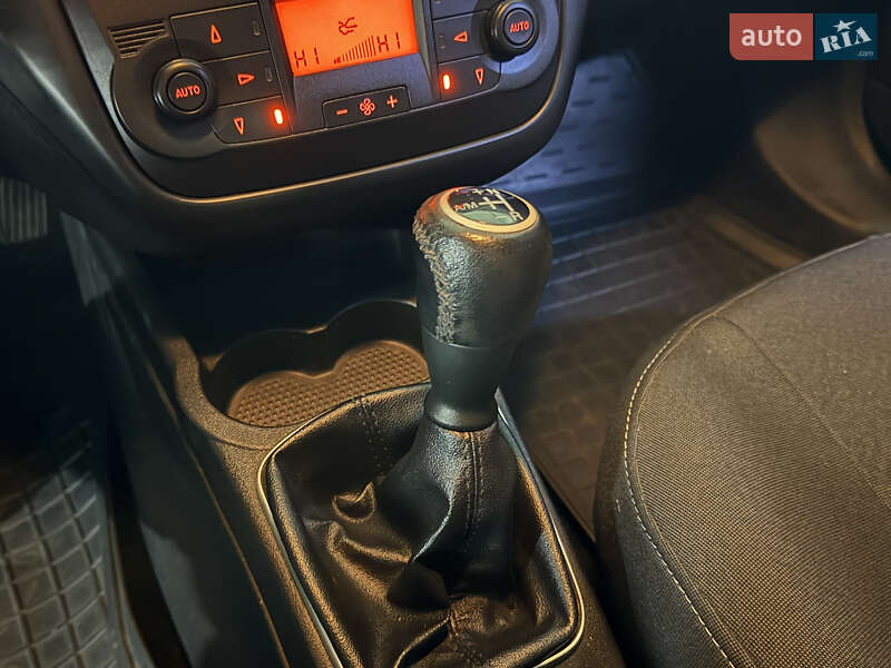 Хэтчбек Fiat Grande Punto 2008 в Киеве фото 15 Хэтчбек Fiat Grande Punto 2008 в Киеве