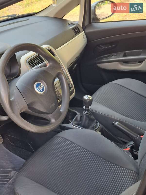 Хэтчбек Fiat Grande Punto 2006 в Киеве