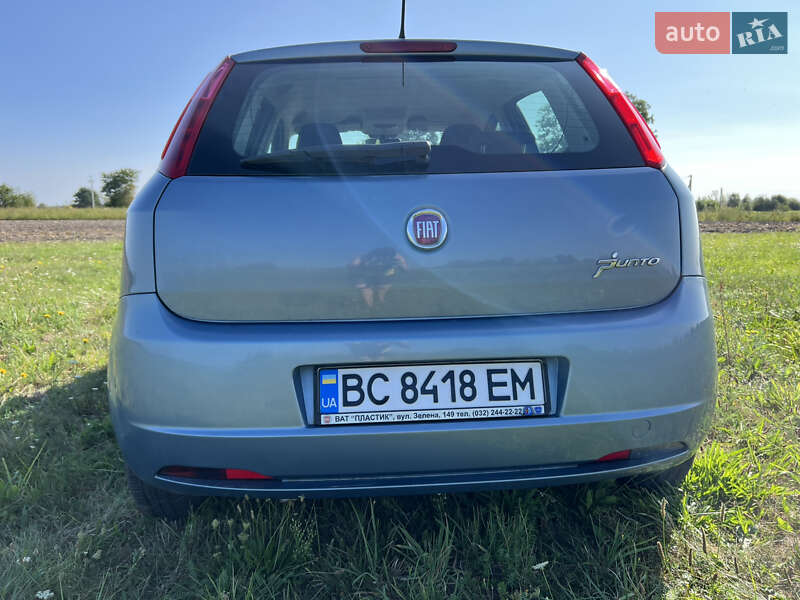 Хетчбек Fiat Grande Punto 2010 в Луцьку