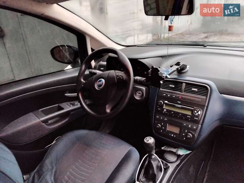 Хетчбек Fiat Grande Punto 2007 в Києві фото 2 Хетчбек Fiat Grande Punto 2007 в Києві