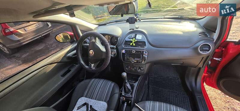 Хэтчбек Fiat Grande Punto 2011 в Львове