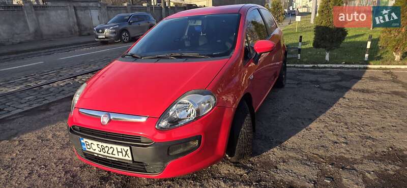 Хэтчбек Fiat Grande Punto 2011 в Львове