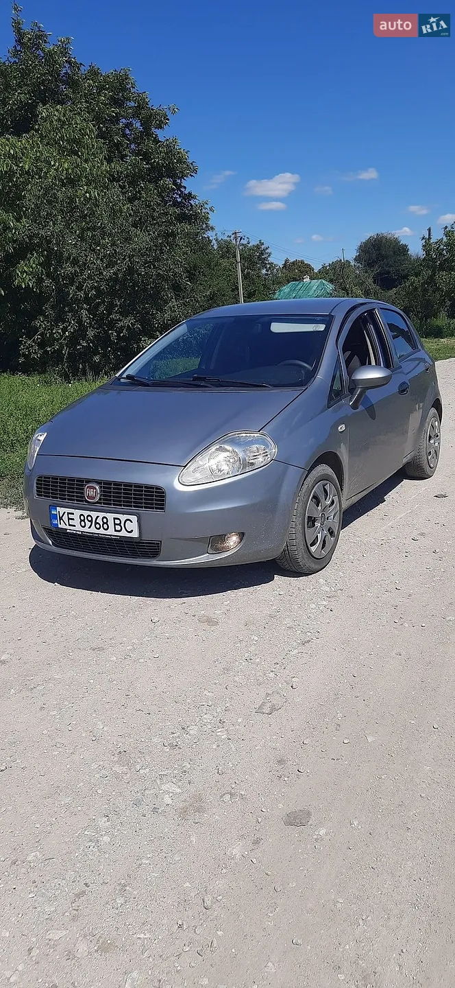 2010 Fiat Punto - фото 1