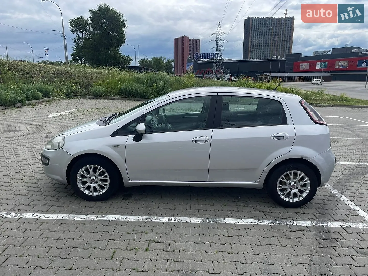 2011 Fiat Punto - мініатюра 5