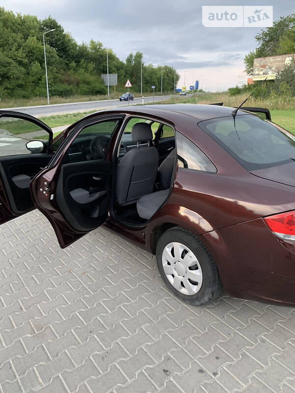 Седан Fiat Linea 2012 в Тернополе
