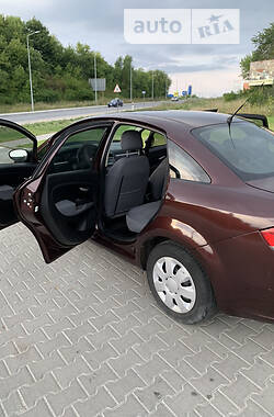 Седан Fiat Linea 2012 в 