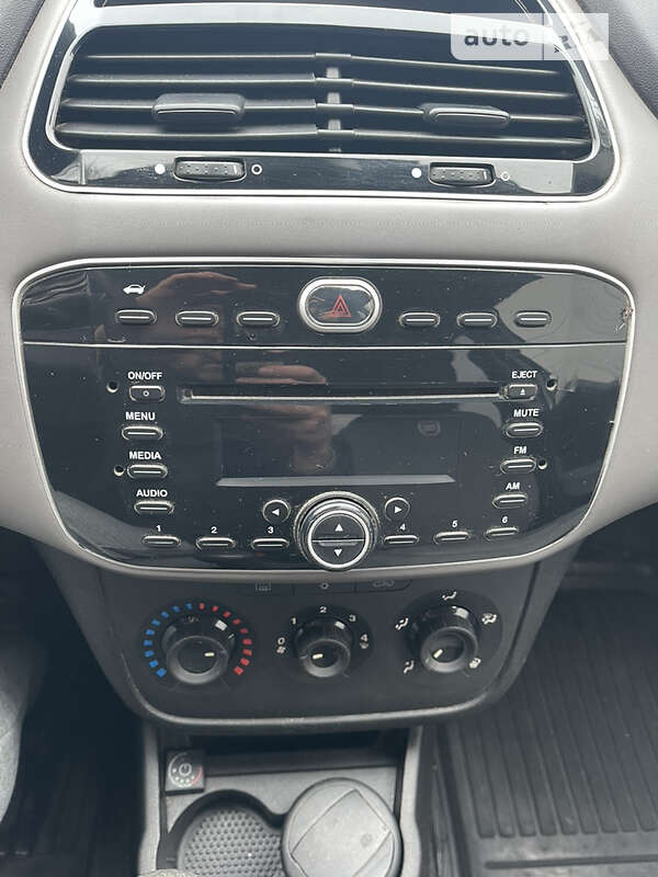 Седан Fiat Linea 2013 в Днепре