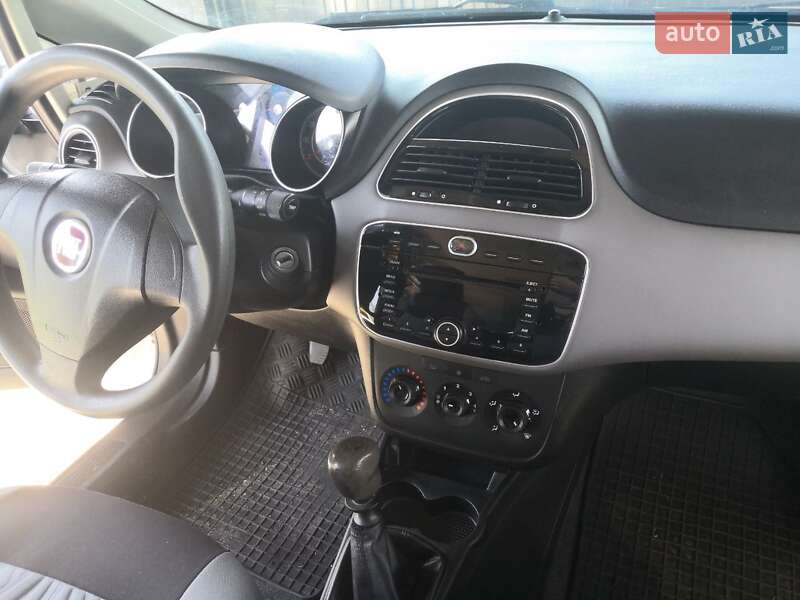 Седан Fiat Linea 2013 в Киеве