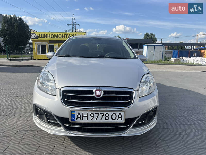 Седан Fiat Linea 2013 в Львове
