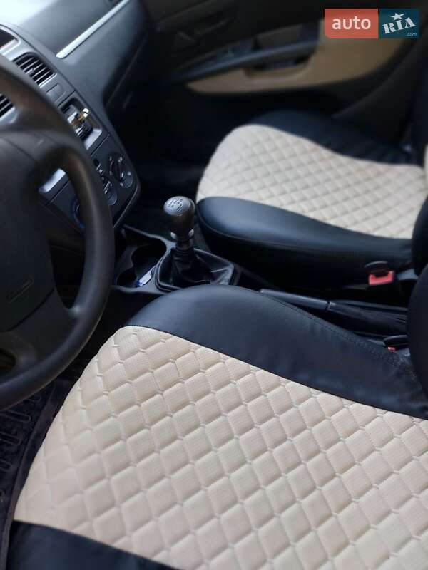 Седан Fiat Linea 2010 в Кодыме
