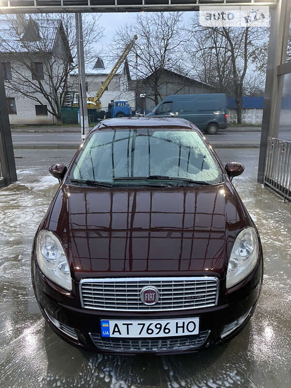 Седан Fiat Linea 2012 в Ивано-Франковске