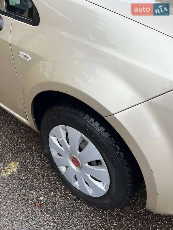 Седан Fiat Linea 2008 в Дрогобыче