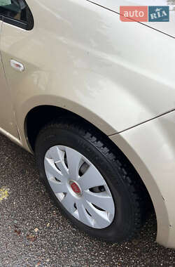Седан Fiat Linea 2008 в 