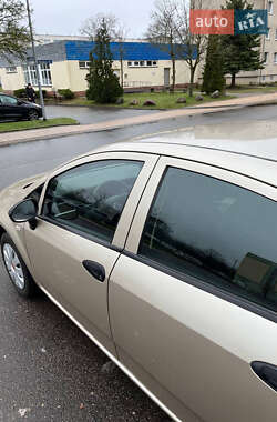 Седан Fiat Linea 2008 в 