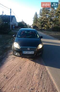 Седан Fiat Linea 2009 в 