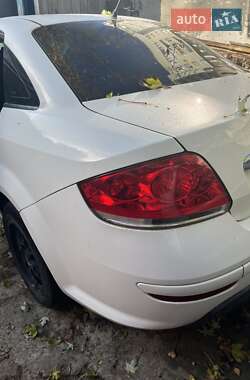 Седан Fiat Linea 2013 в 