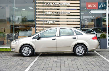 Седан Fiat Linea 2010 в Львове