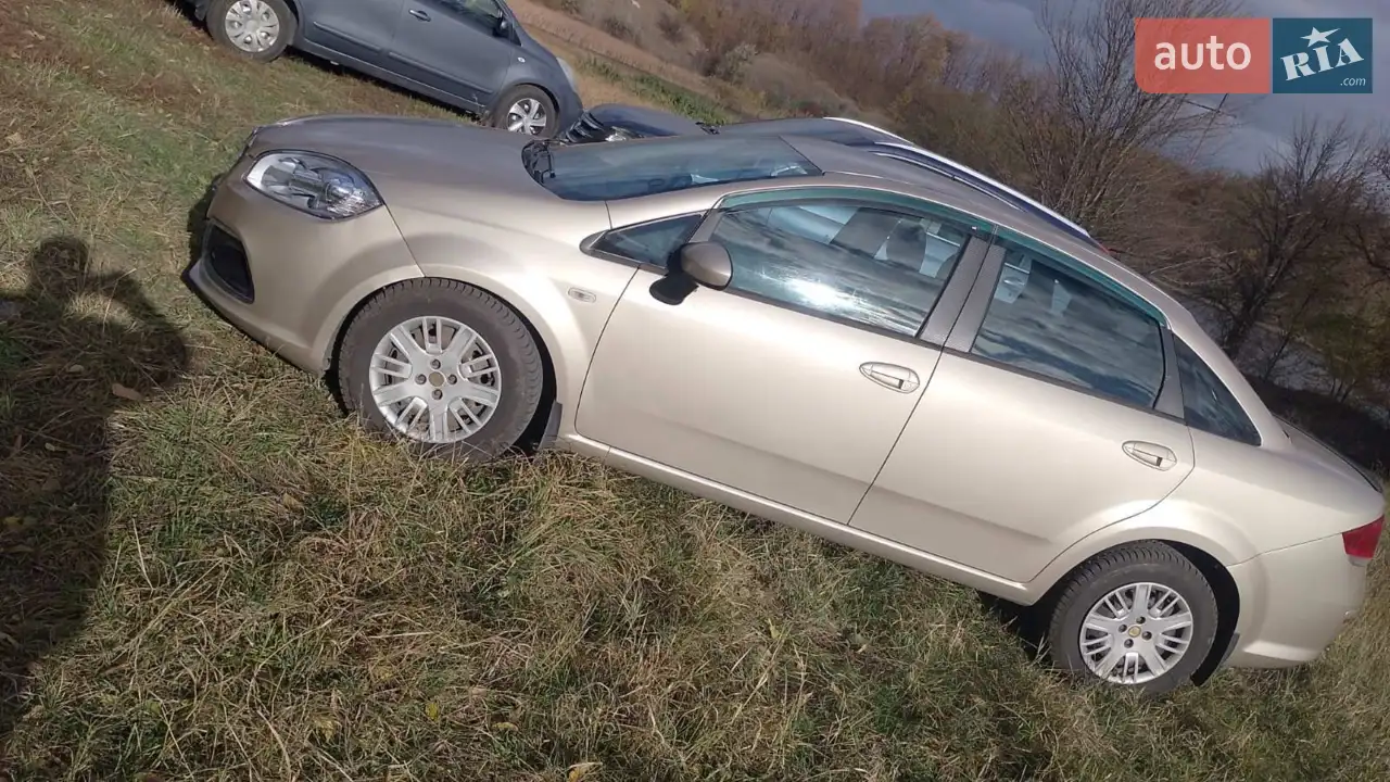 2013 Fiat Linea - мініатюра 14