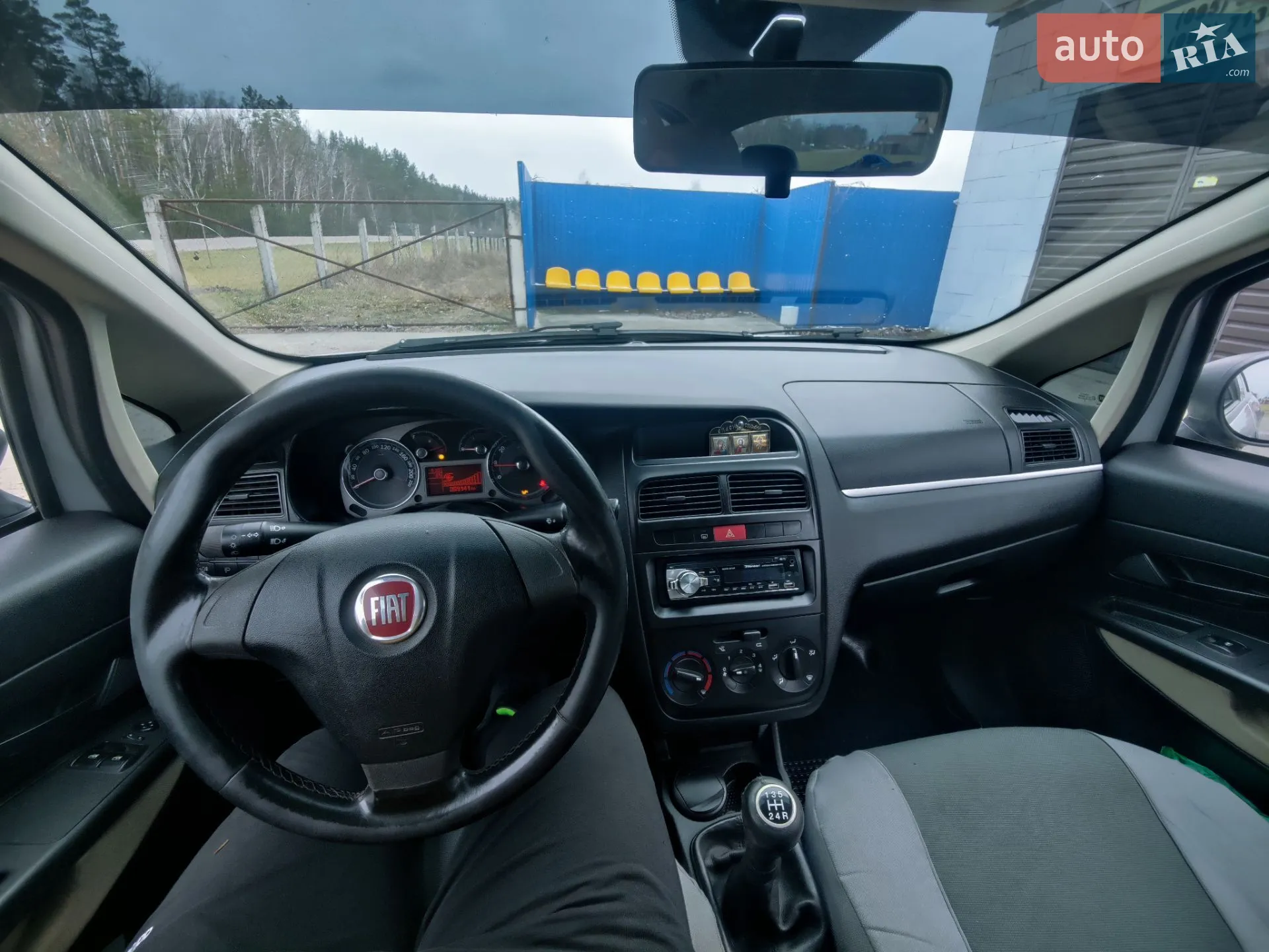 2010 Fiat Linea - мініатюра 10