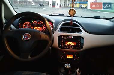 Седан Fiat Linea 2013 в 
