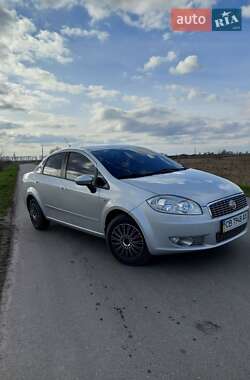 Седан Fiat Linea 2012 в 