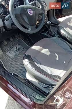 Седан Fiat Linea 2013 в 