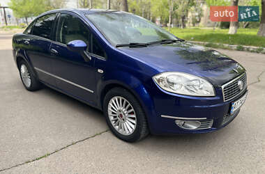 Седан Fiat Linea 2009 в 