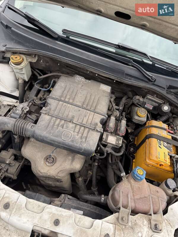 Седан Fiat Linea 2011 в Хмельницком фото 13 Седан Fiat Linea 2011 в Хмельницком