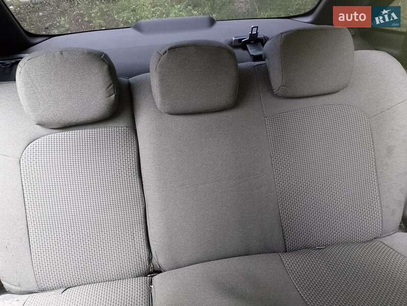Седан Fiat Linea 2010 в Тернополе