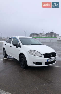 Седан Fiat Linea 2012 в 