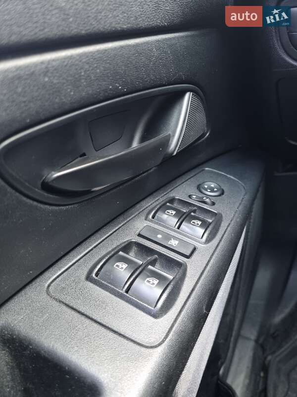 Седан Fiat Linea 2015 в Харкові