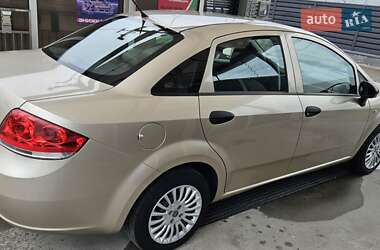 Седан Fiat Linea 2010 в 