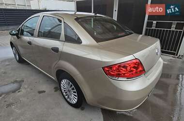 Седан Fiat Linea 2010 в 