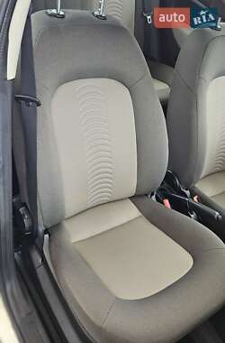 Седан Fiat Linea 2010 в 