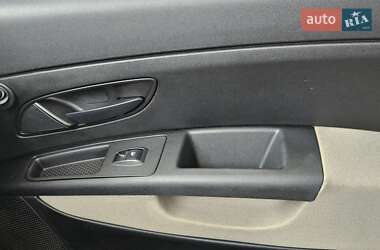 Седан Fiat Linea 2010 в 