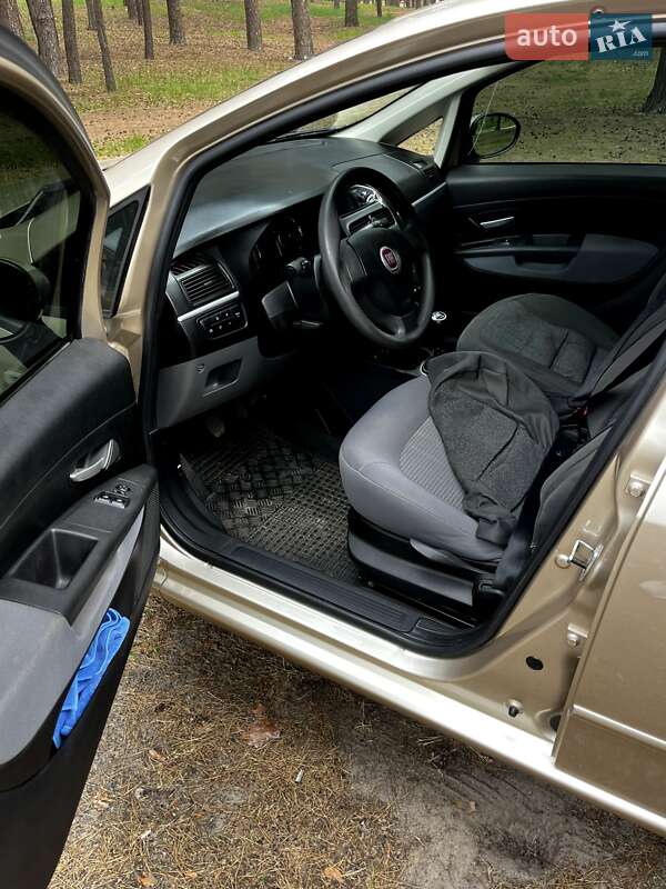 Седан Fiat Linea 2009 в Ахтырке